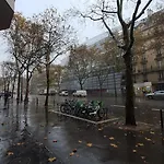 Studette Cosy Ideal Pour Un Sejour Parisien Metro Duroc